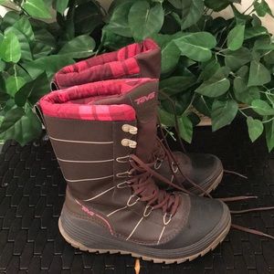 Teva boots